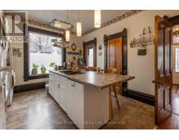 295 LIVINGSTONE AVENUE N - 9
