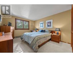 385 HERITAGE DRIVE - 17