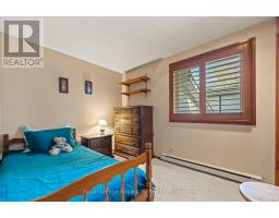 385 HERITAGE DRIVE - 21