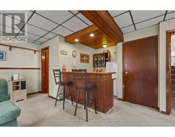 385 HERITAGE DRIVE - 26