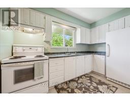 133 INGLESIDE DRIVE - 8