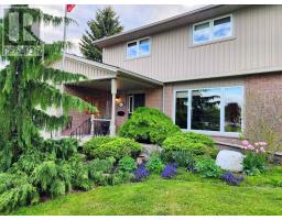 465 BOYNE AVENUE - 2