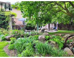 465 BOYNE AVENUE - 25
