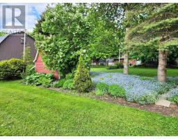 465 BOYNE AVENUE - 29