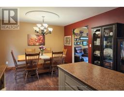 465 BOYNE AVENUE - 9