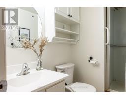 142 KENNER CRESCENT - 32