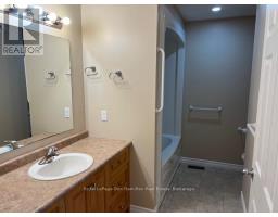 425 DANBY STREET E - 11