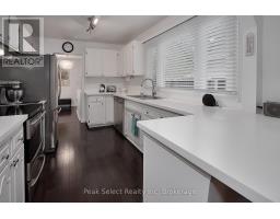 574 JONES STREET E - 20