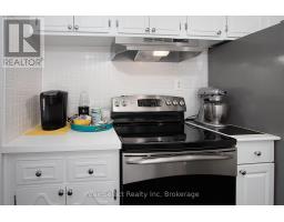574 JONES STREET E - 22