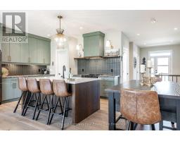 44 RIDGEWOOD CRESCENT - 14