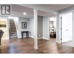44 RIDGEWOOD CRESCENT - 21