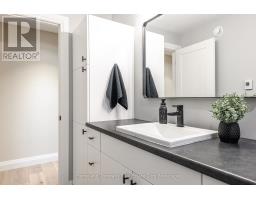 44 RIDGEWOOD CRESCENT - 27