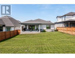 44 RIDGEWOOD CRESCENT - 28