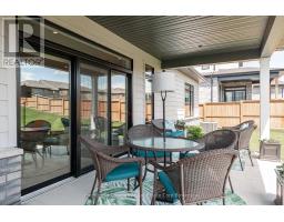 44 RIDGEWOOD CRESCENT - 32