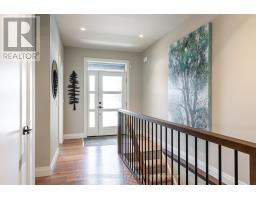 44 RIDGEWOOD CRESCENT - 5