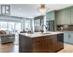 44 RIDGEWOOD CRESCENT - 9