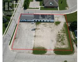 15 MILL STREET E - 3