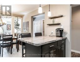 421 GREENWOOD DRIVE - 11