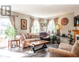 421 GREENWOOD DRIVE - 14