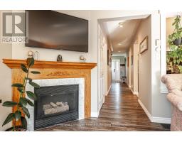 421 GREENWOOD DRIVE - 17
