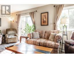 421 GREENWOOD DRIVE - 18