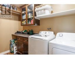 421 GREENWOOD DRIVE - 25