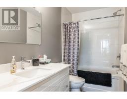 421 GREENWOOD DRIVE - 33
