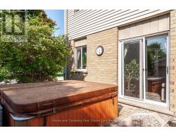 421 GREENWOOD DRIVE - 43