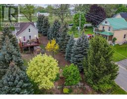 14 RIVERSIDE DRIVE W - 2