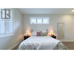 3 - 24 UPPER THAMES LANE - 31