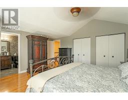 264 MELRAN DRIVE - 14