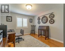 264 MELRAN DRIVE - 17