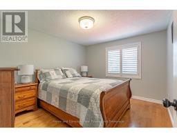264 MELRAN DRIVE - 18
