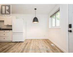 373 HILLCREST ROAD - 32