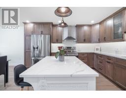 655 GLORIA STREET - 13