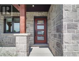 655 GLORIA STREET - 3