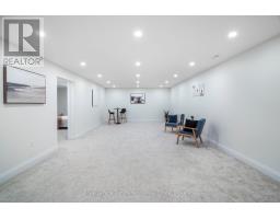 655 GLORIA STREET - 32