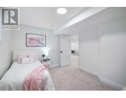 655 GLORIA STREET - 37