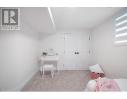 655 GLORIA STREET - 38