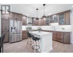 655 GLORIA STREET - 9