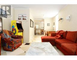 176 COBOURG STREET N - 35