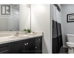 6 ROBERTSON DRIVE - 20