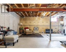 6 ROBERTSON DRIVE - 31