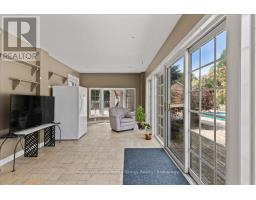 212 INGLIS STREET - 24
