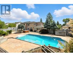 212 INGLIS STREET - 32