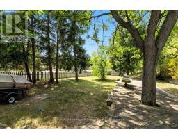 212 INGLIS STREET - 33