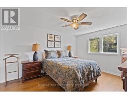 240 DARTMOOR CRESCENT - 21