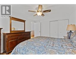 240 DARTMOOR CRESCENT - 23