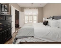 338 DELAMERE AVENUE - 15