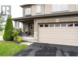 500 FORMAN AVENUE - 3